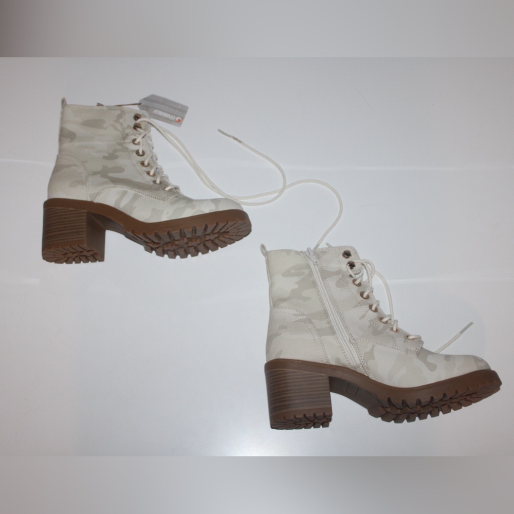 Stylish Cream Camouflage Ankle Boots